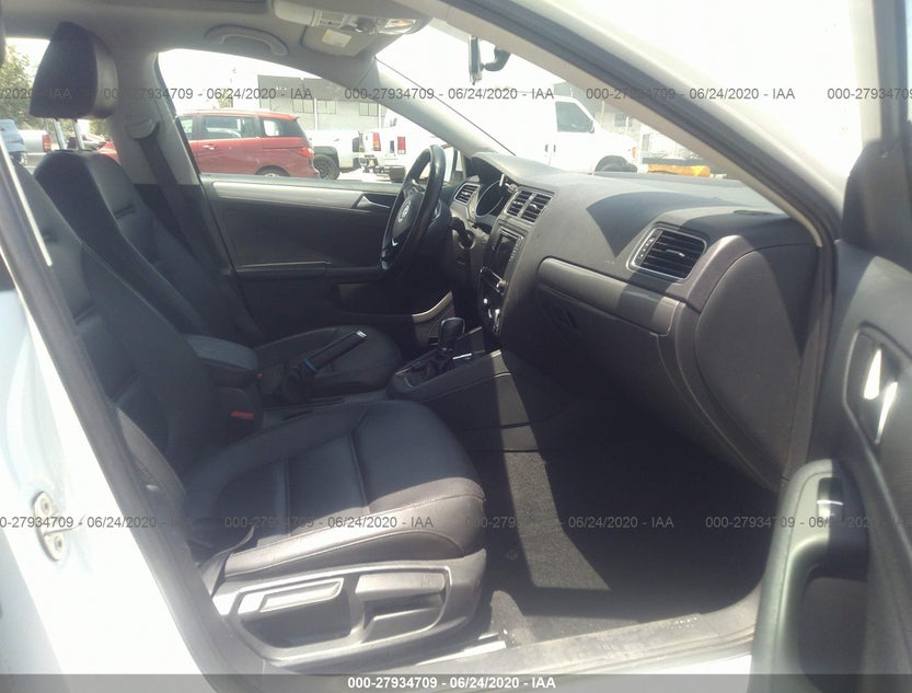 3VWD67AJ5GM408496