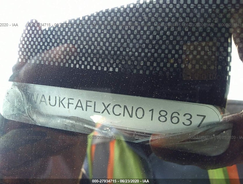 WAUKFAFLXCN018637