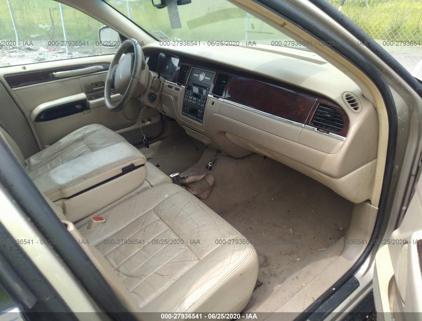 1LNHM81V77Y600554