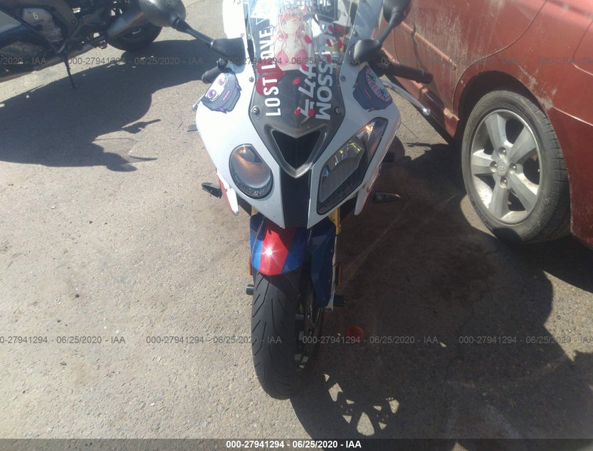WB1051704AZV40779