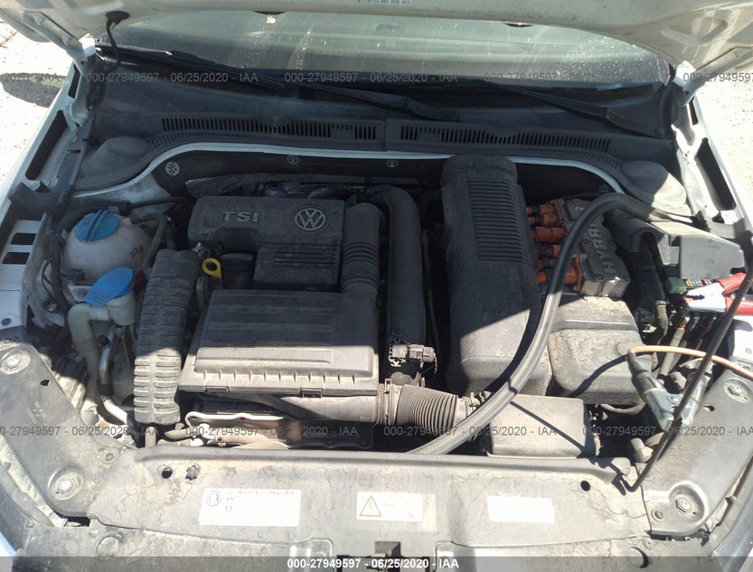 3VW637AJ8DM283880