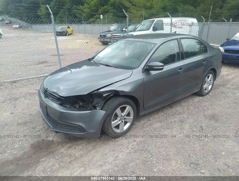 3VW3L7AJ3BM132705