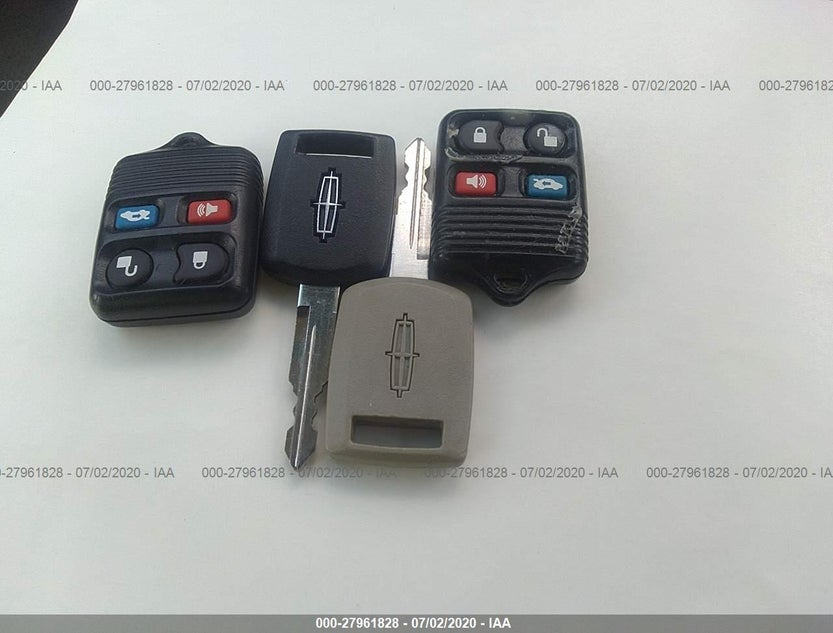 1LNHM82V56Y613705
