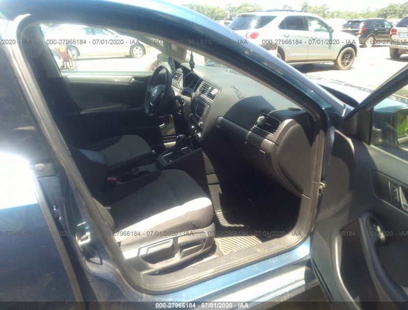 3VW2B7AJ8HM249297