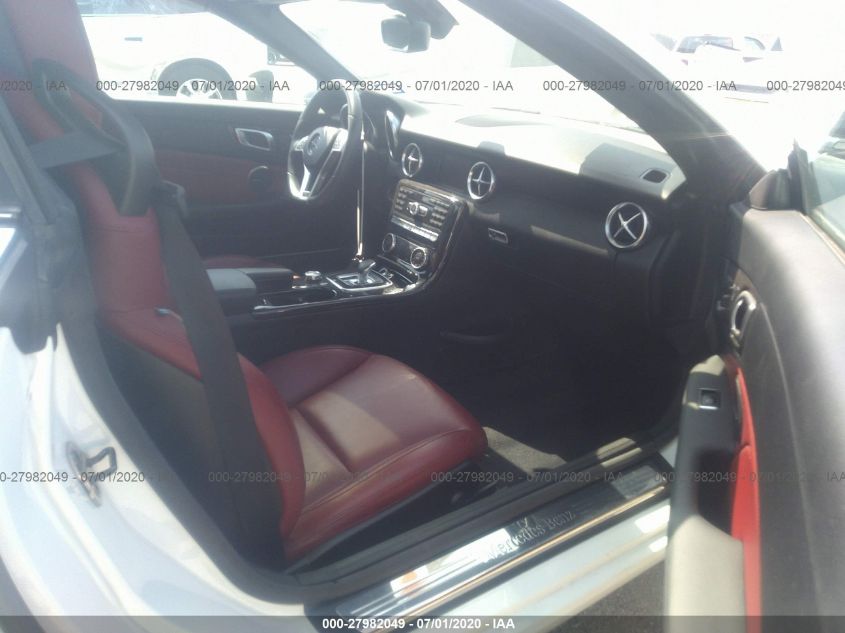 VIN WDDPK3JA0GF115289 2016 Mercedes-Benz SLK-Class,... no.5