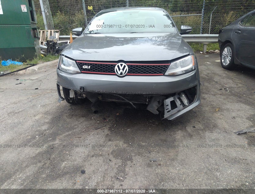 3VW567AJ8CM366968