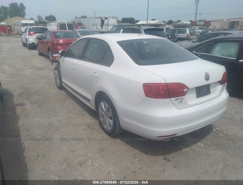 3VWDX7AJ9CM300292