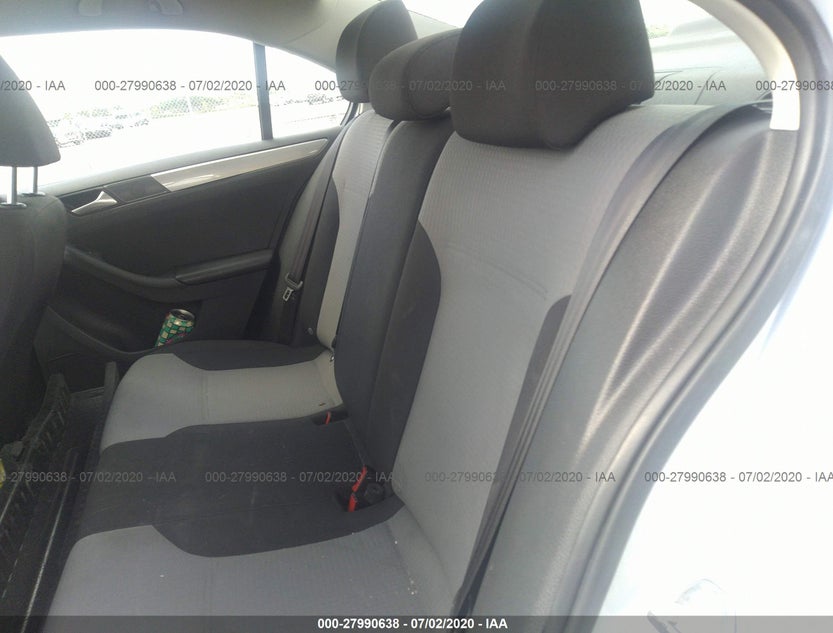 3VW2B7AJ4HM285102