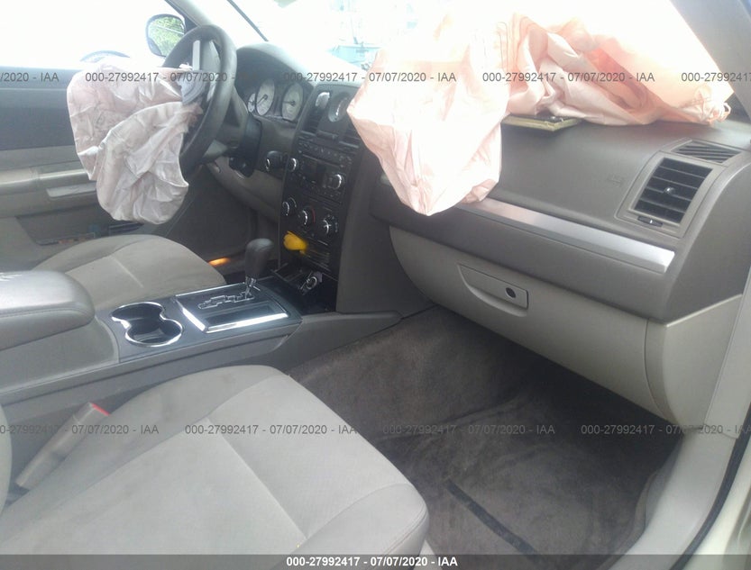 2C3LA43RX8H107600