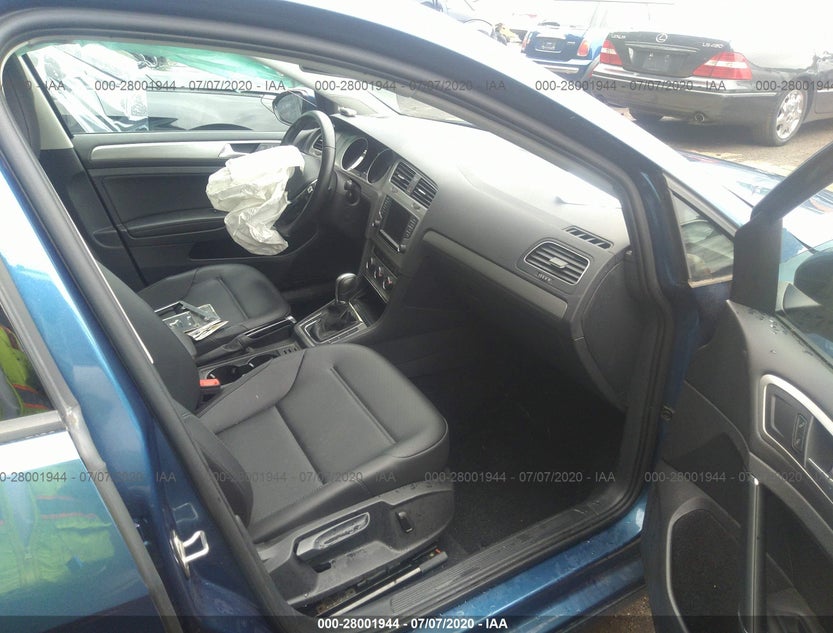3VW217AUXHM065671