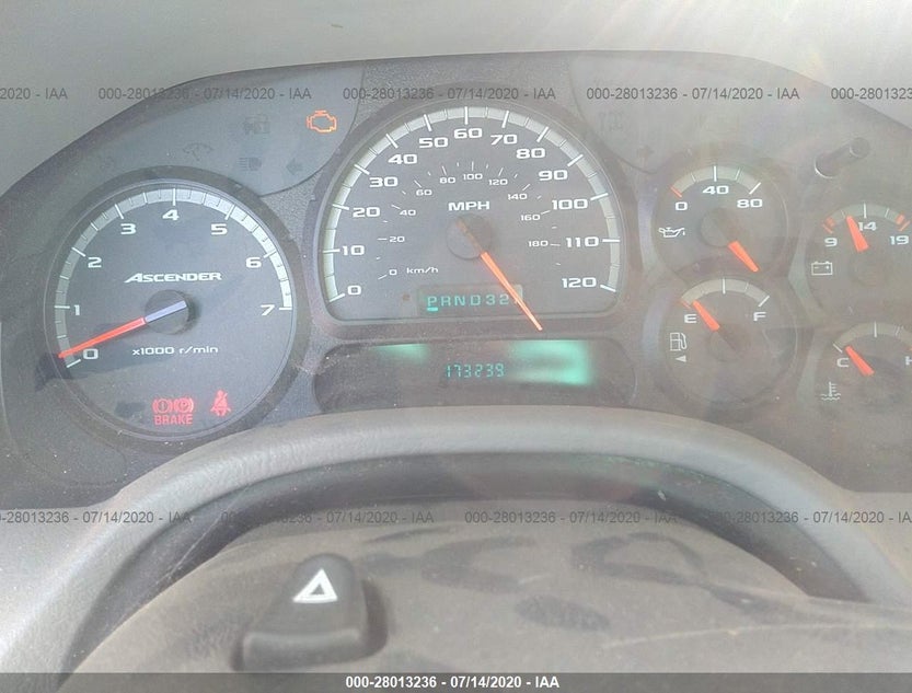4NUDS13S352700447