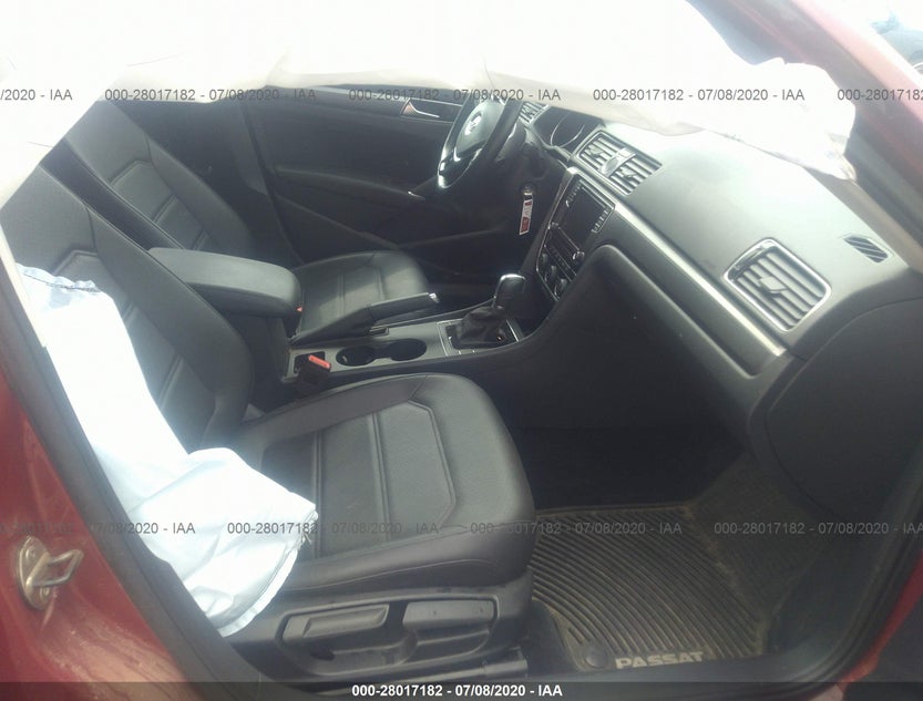 1VWDT7A32HC027606
