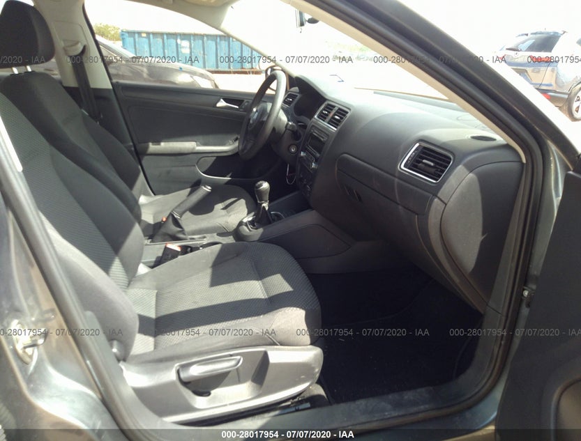 3VW1K7AJ1CM359614