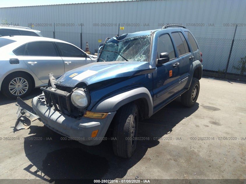 1J4GL48K05W679446 2005 JEEP LIBERTY (NORTH AMERICA) photo no. 2