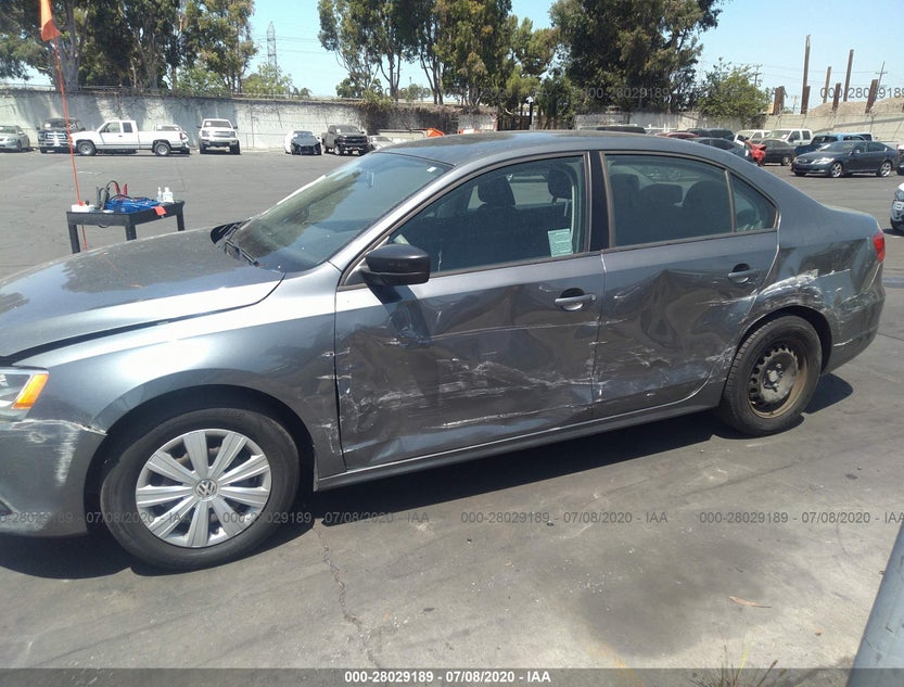 3VW2K7AJ9EM392383