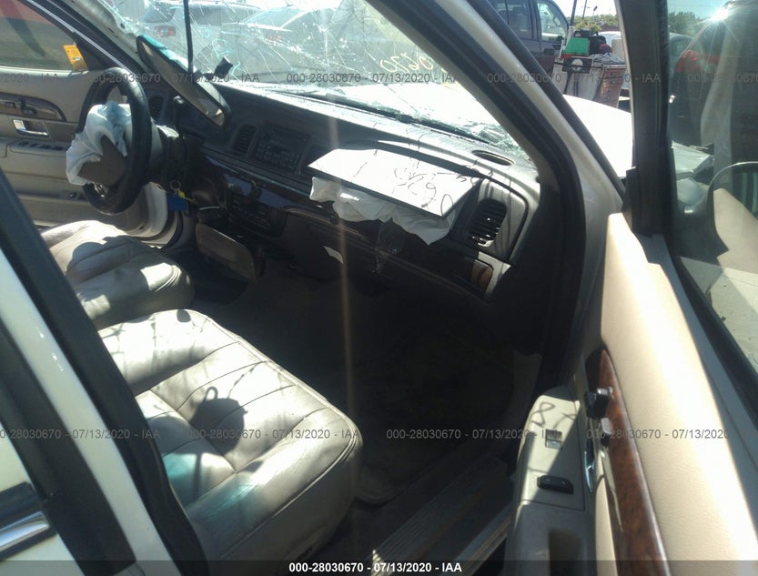 2MEBM7FV8AX633470