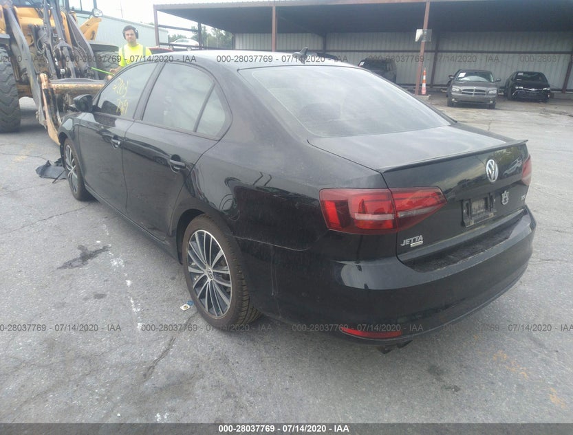 3VWD17AJ5HM305465