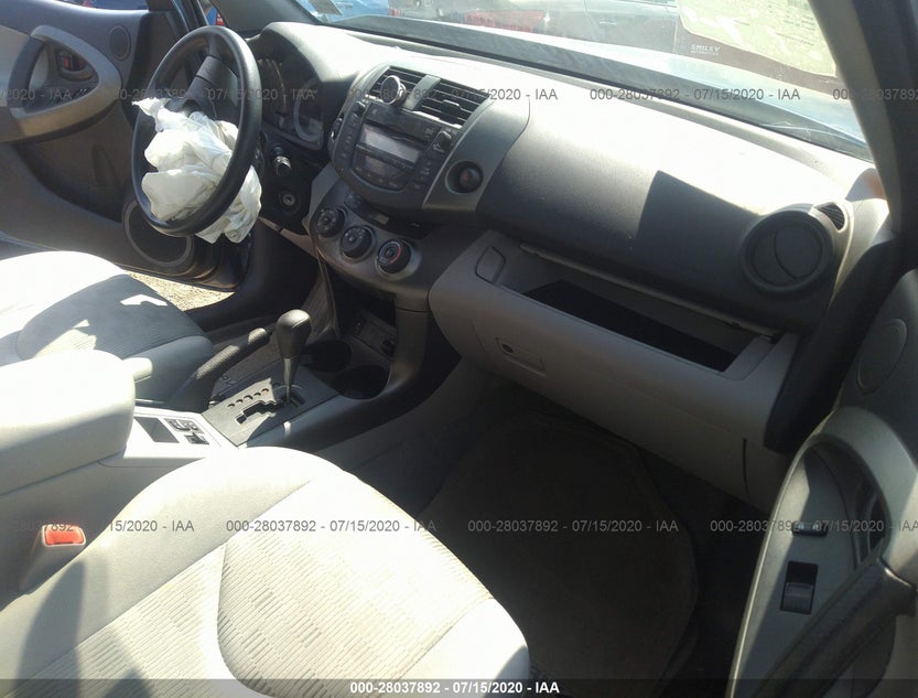 2T3BF4DV3BW121026