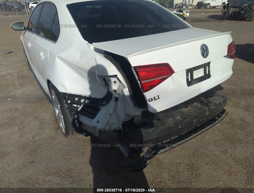 3VW4S7AJ6GM301565