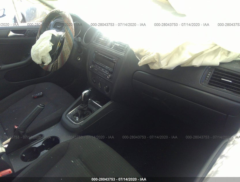 3VW2K7AJ4FM305023