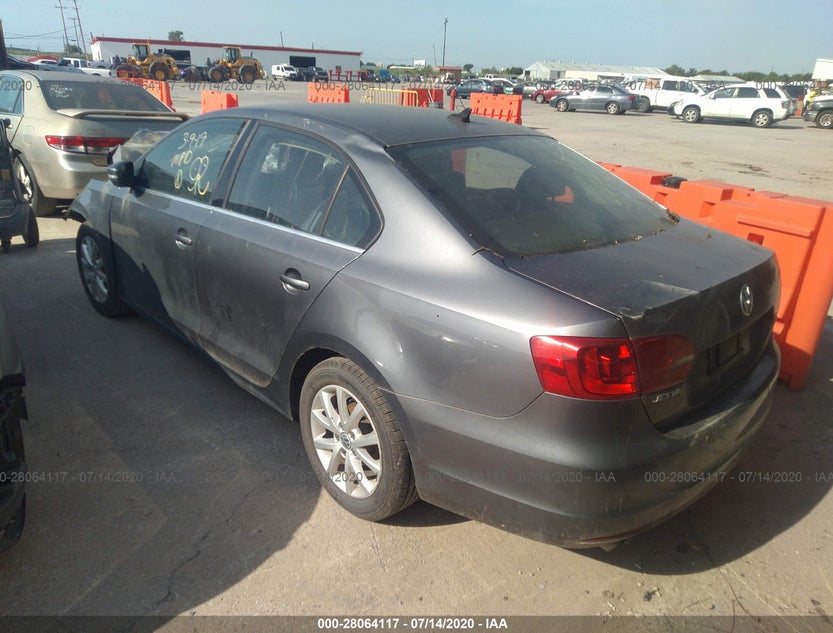 3VWDX7AJ2DM444252