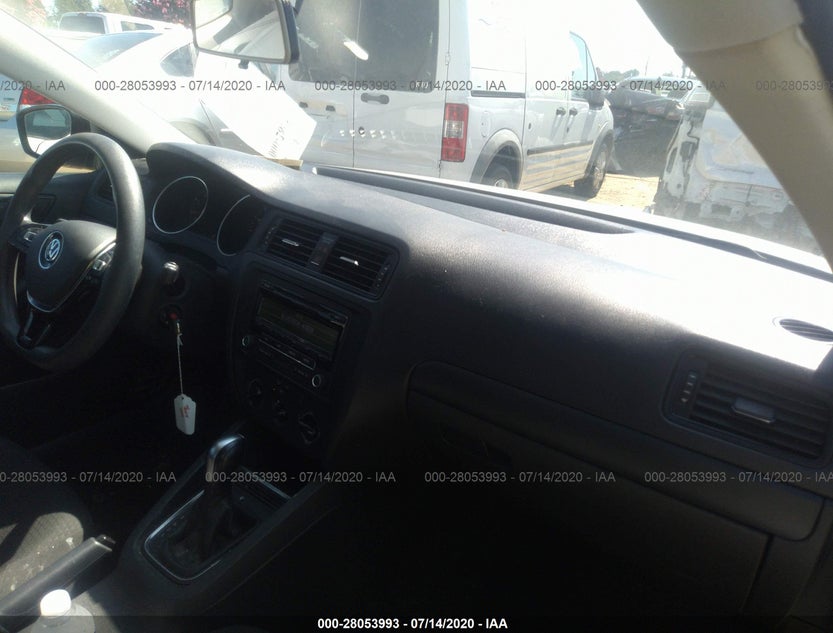 3VW2K7AJ2FM263077