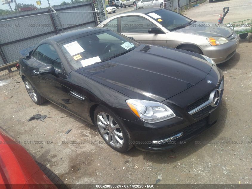 VIN WDDPK3JA7GF123471 2016 Mercedes-Benz SLK-Class,... no.1