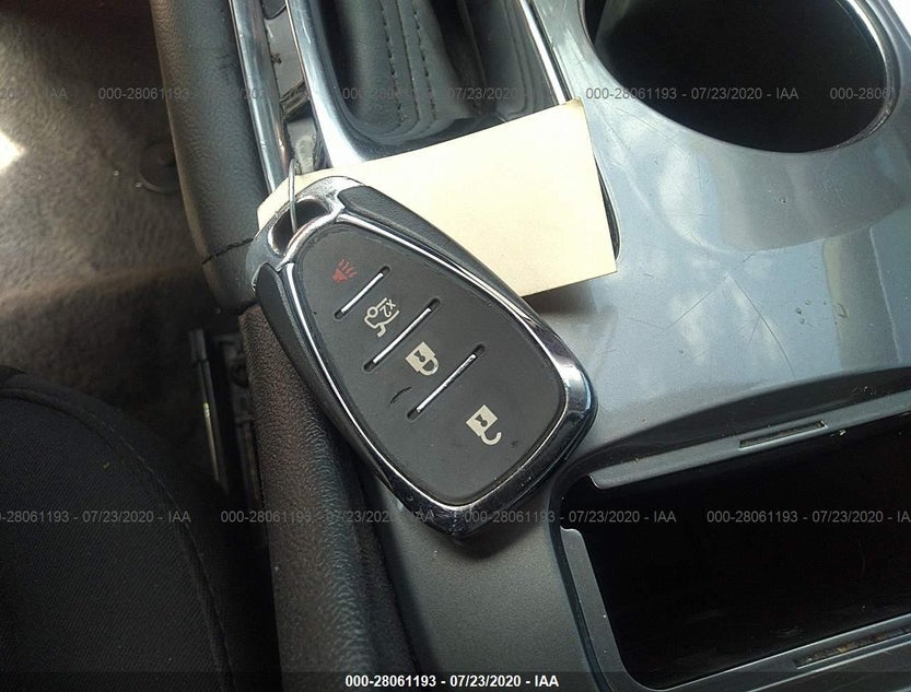 1G1ZD5ST4JF152225