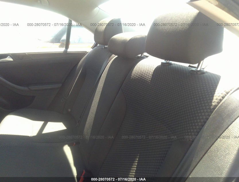 3VW2K7AJ9EM221424