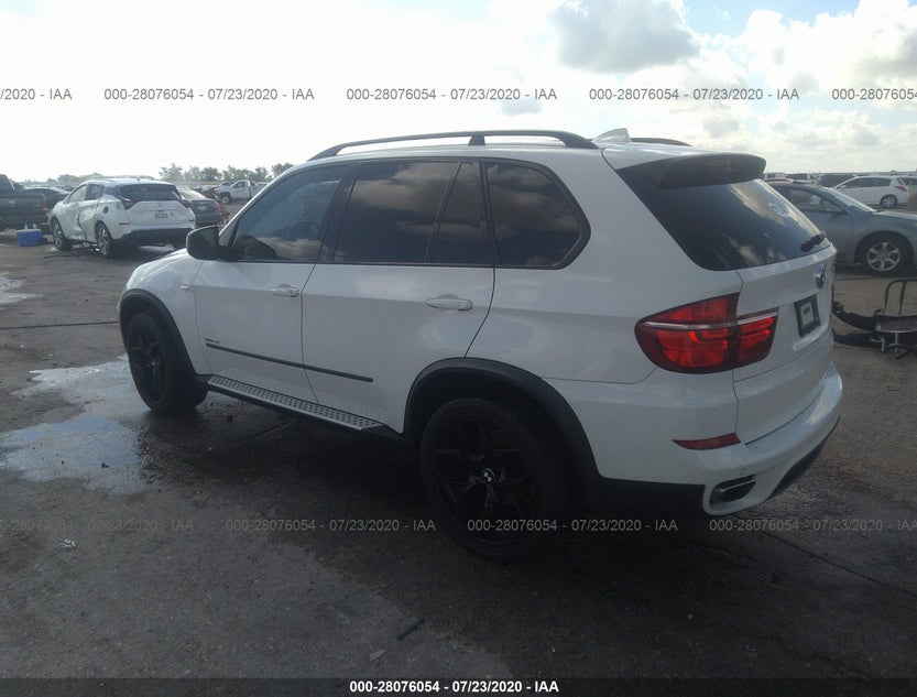 5UXZV8C57DL899215