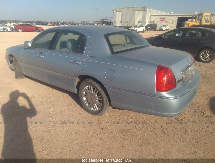 1LNHM82VX6Y610301