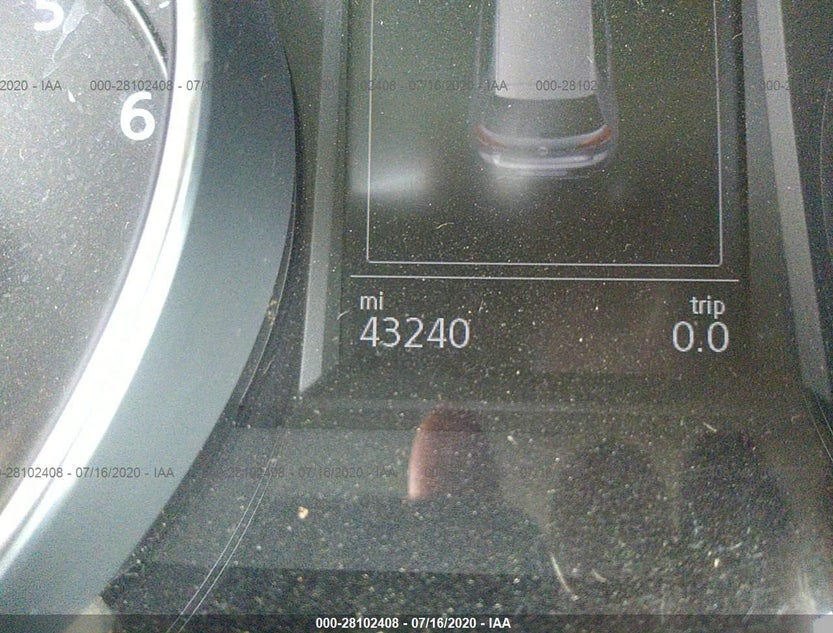 3VW5T7AU5FM015720