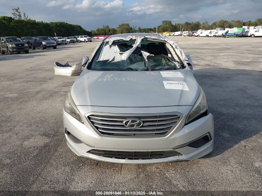 VIN 5NPE24AF9GH338469 2016 Hyundai Sonata, SE no.13