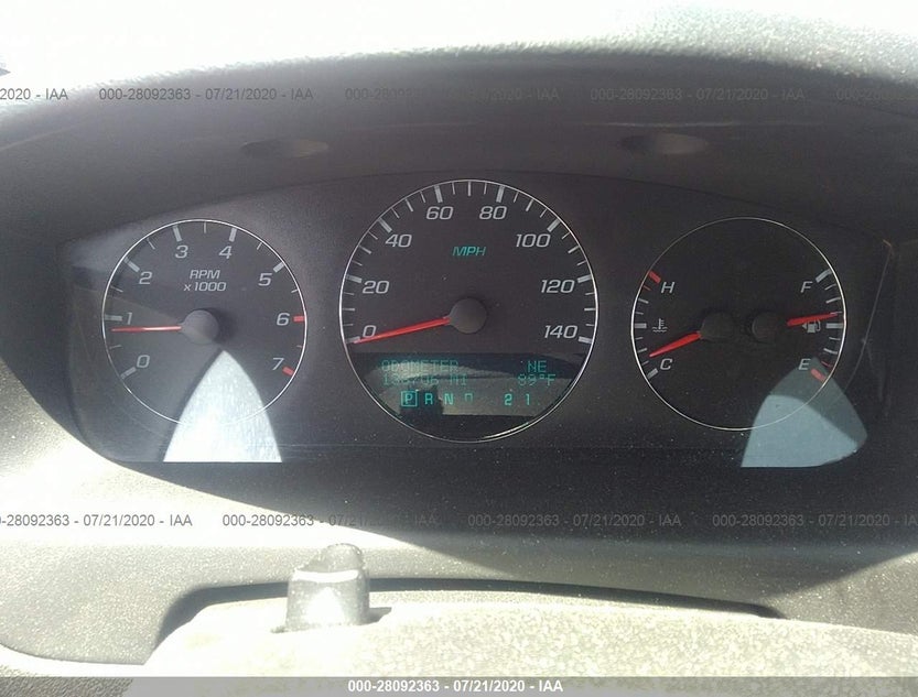 2G1WT55N589176278