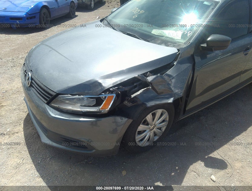 3VW2K7AJ6DM301195