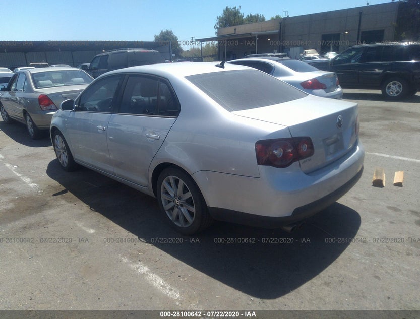 3VWRA7AJ7AM076945