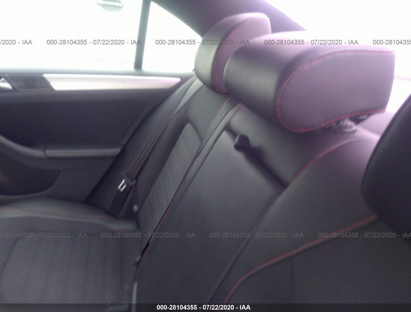 3VW567AJ9CM409052