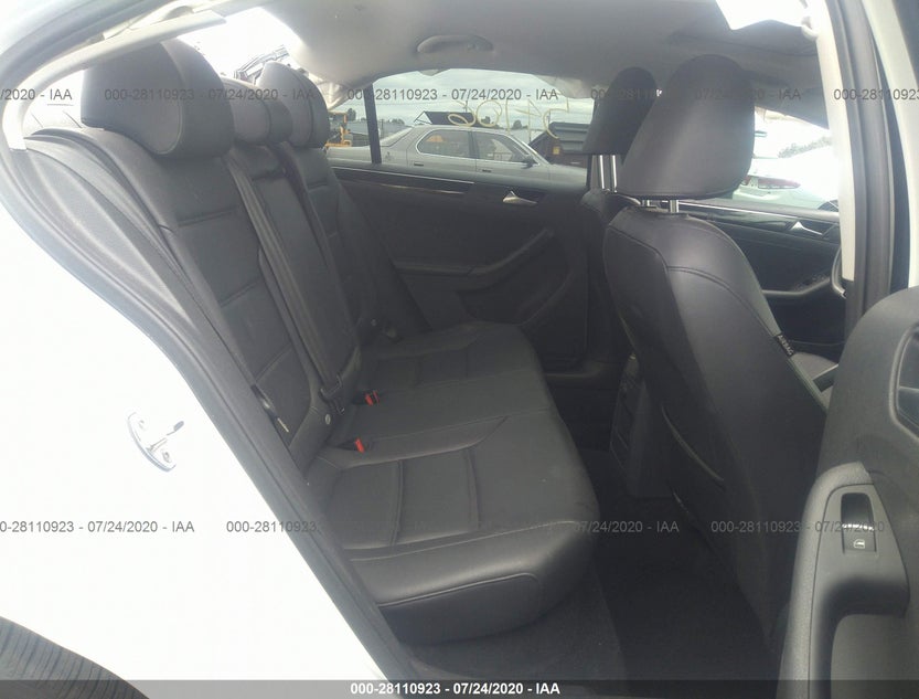 3VWL17AJ6GM413698