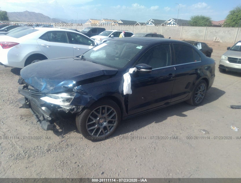 3VWLP7AJ7CM321590