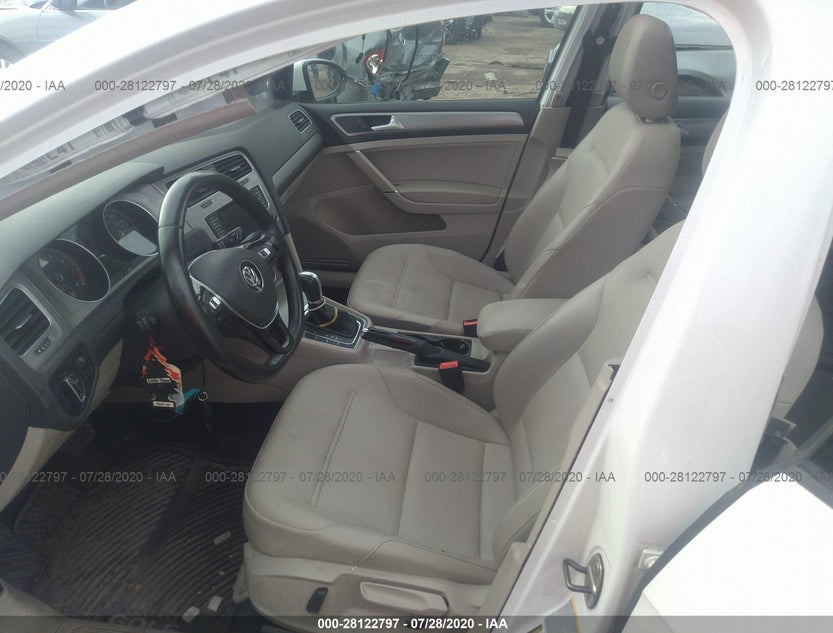 3VW217AU0FM007372