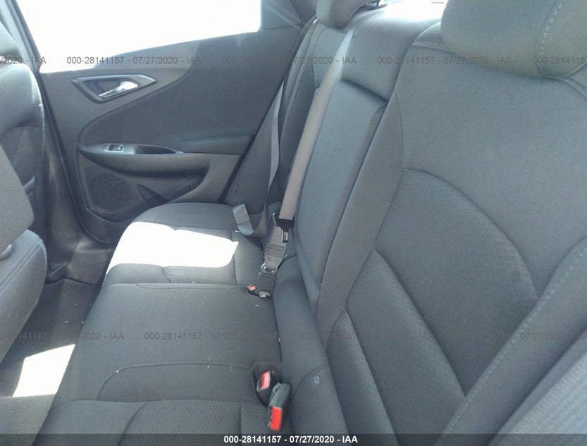 1G1ZD5ST9KF210895