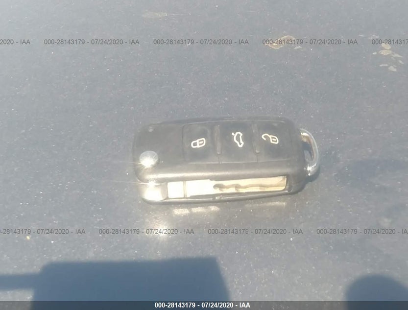 3VW2K7AJ8FM210643