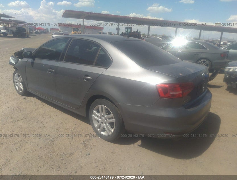 3VW2K7AJ8FM210643