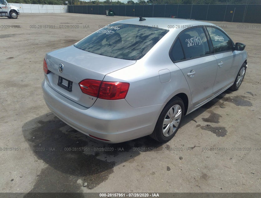 3VWLL7AJ2EM305859