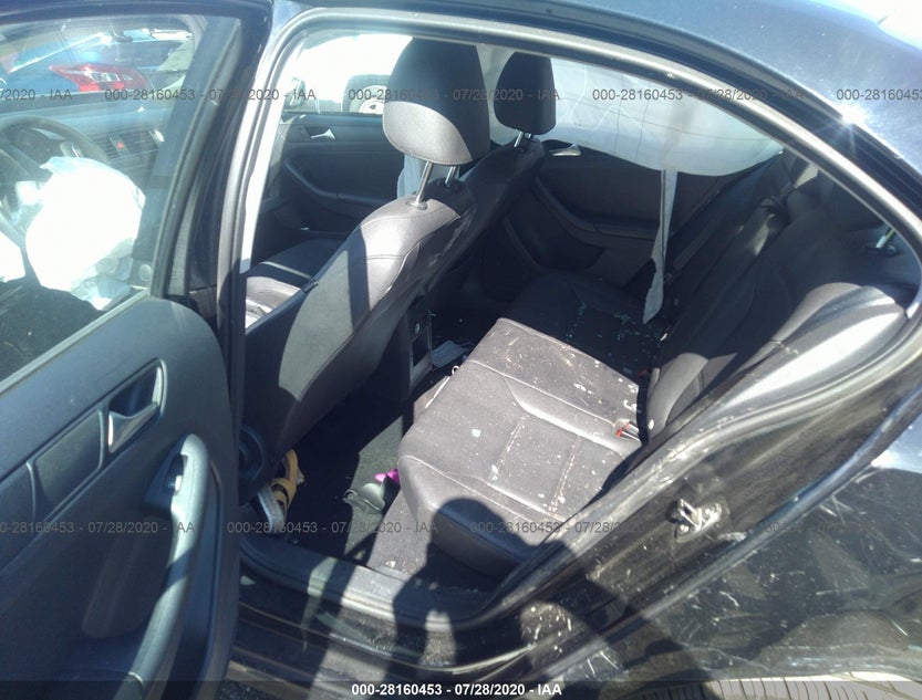 3VWDX7AJ0CM114138