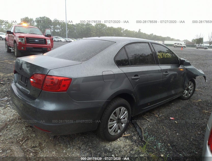 3VW2K7AJ1BM095040