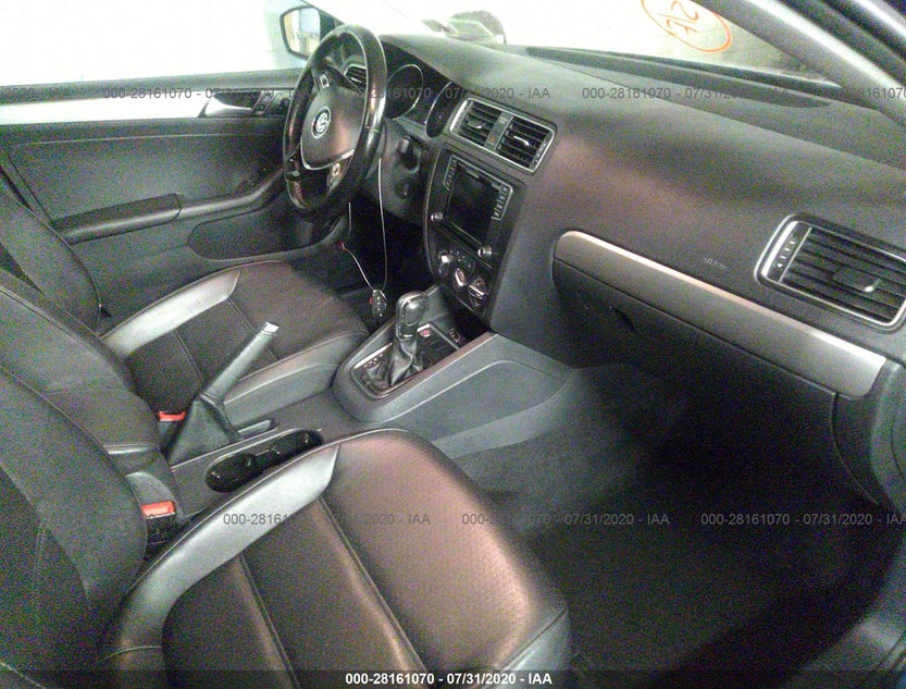 3VWDB7AJ0HM354005