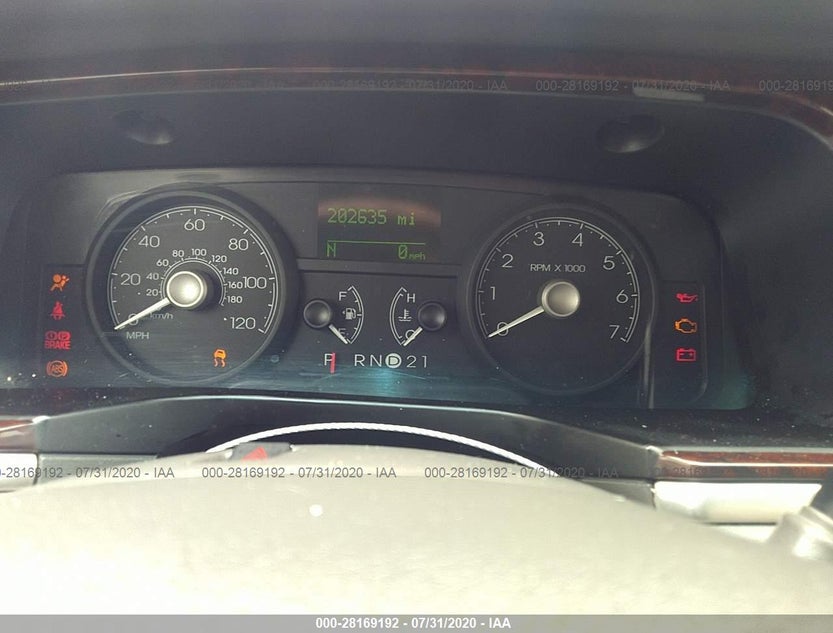 1LNHM82V77Y631995