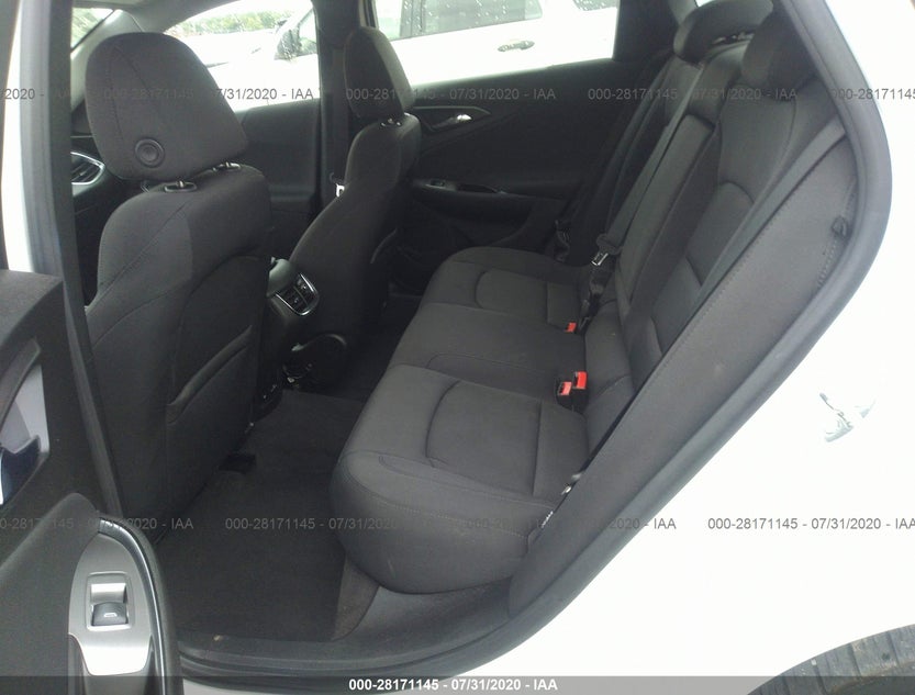 1G1ZE5ST4HF176080