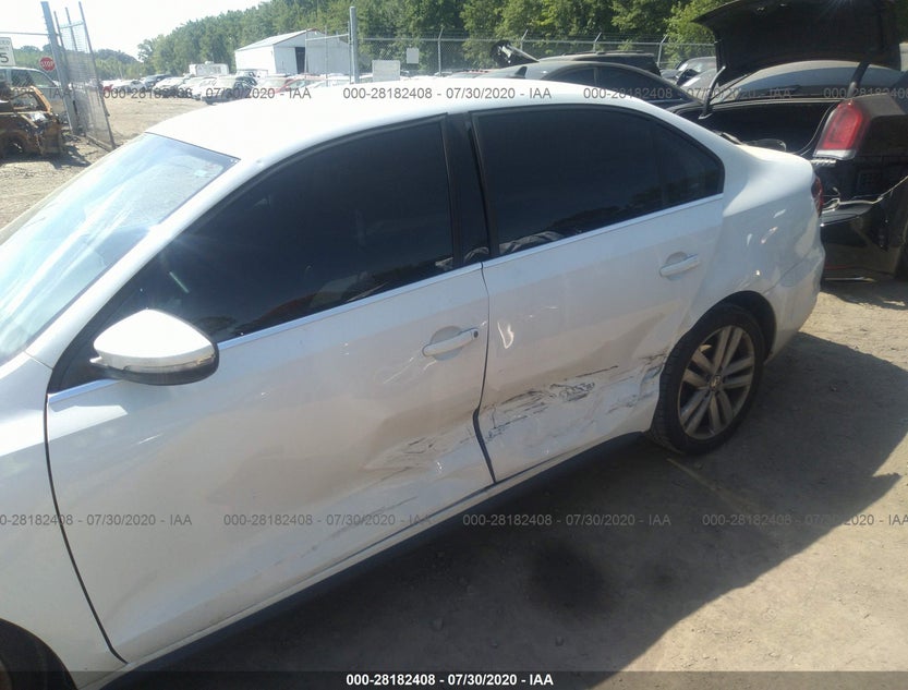 3VW4A7AJXDM246892